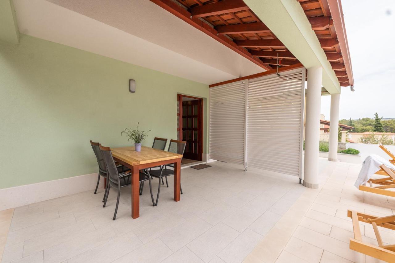 מילנה Villa Kalinic מראה חיצוני תמונה