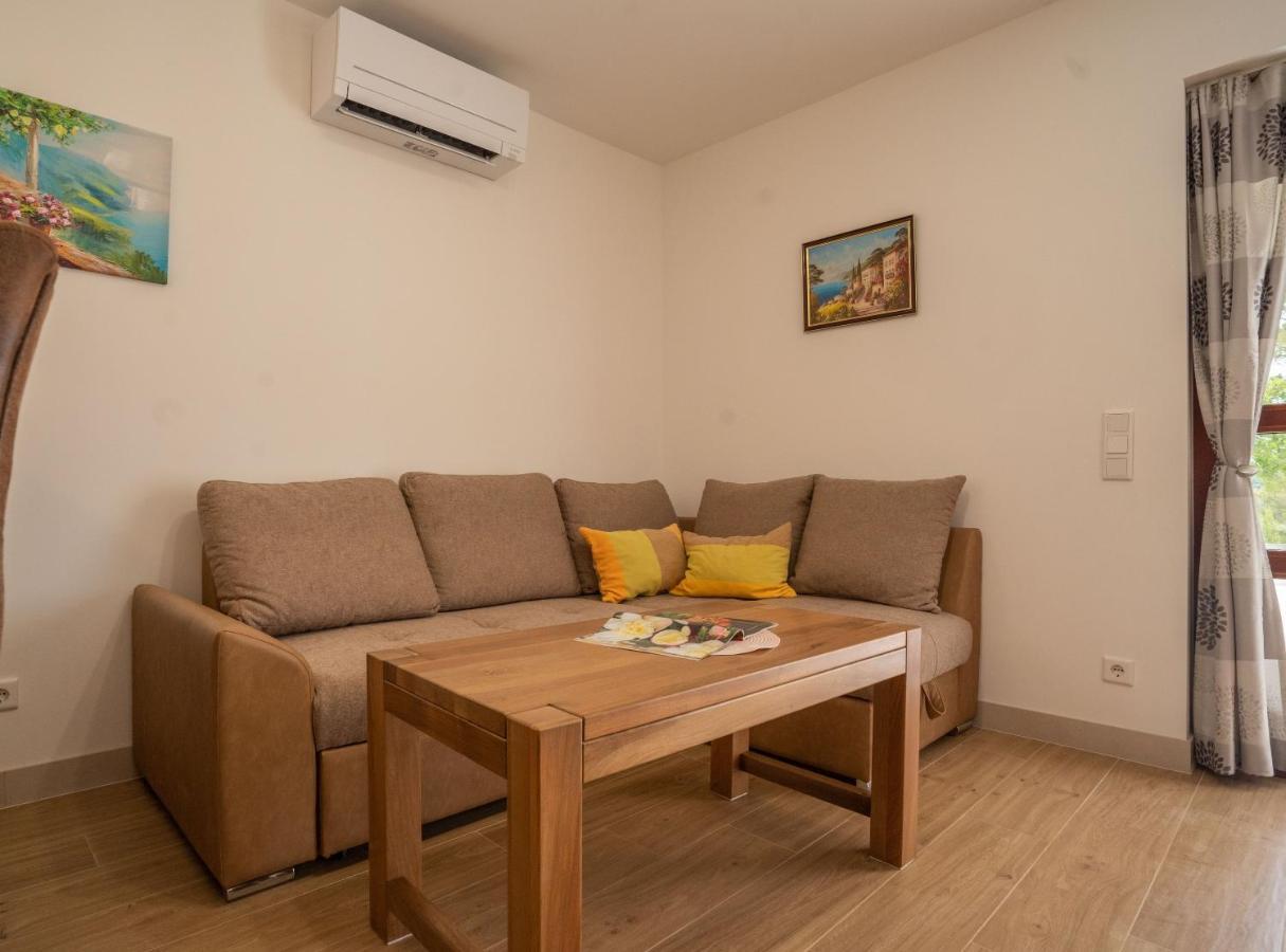 מילנה Villa Kalinic מראה חיצוני תמונה