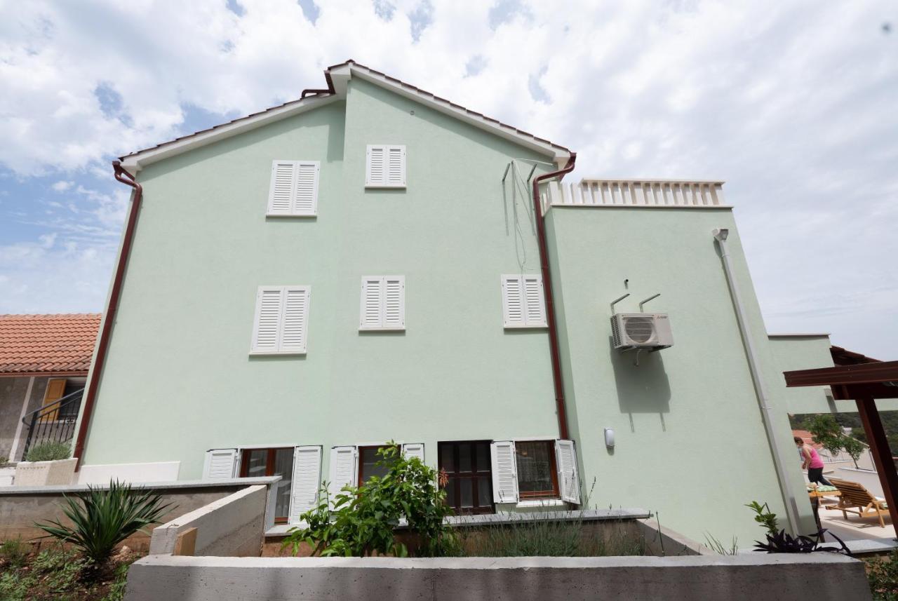 מילנה Villa Kalinic מראה חיצוני תמונה